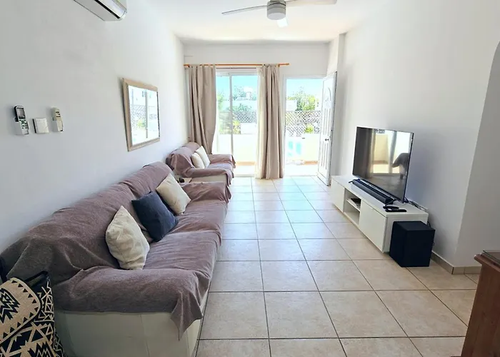 Peaceful Apartment With Double Bed - Oak Breeze