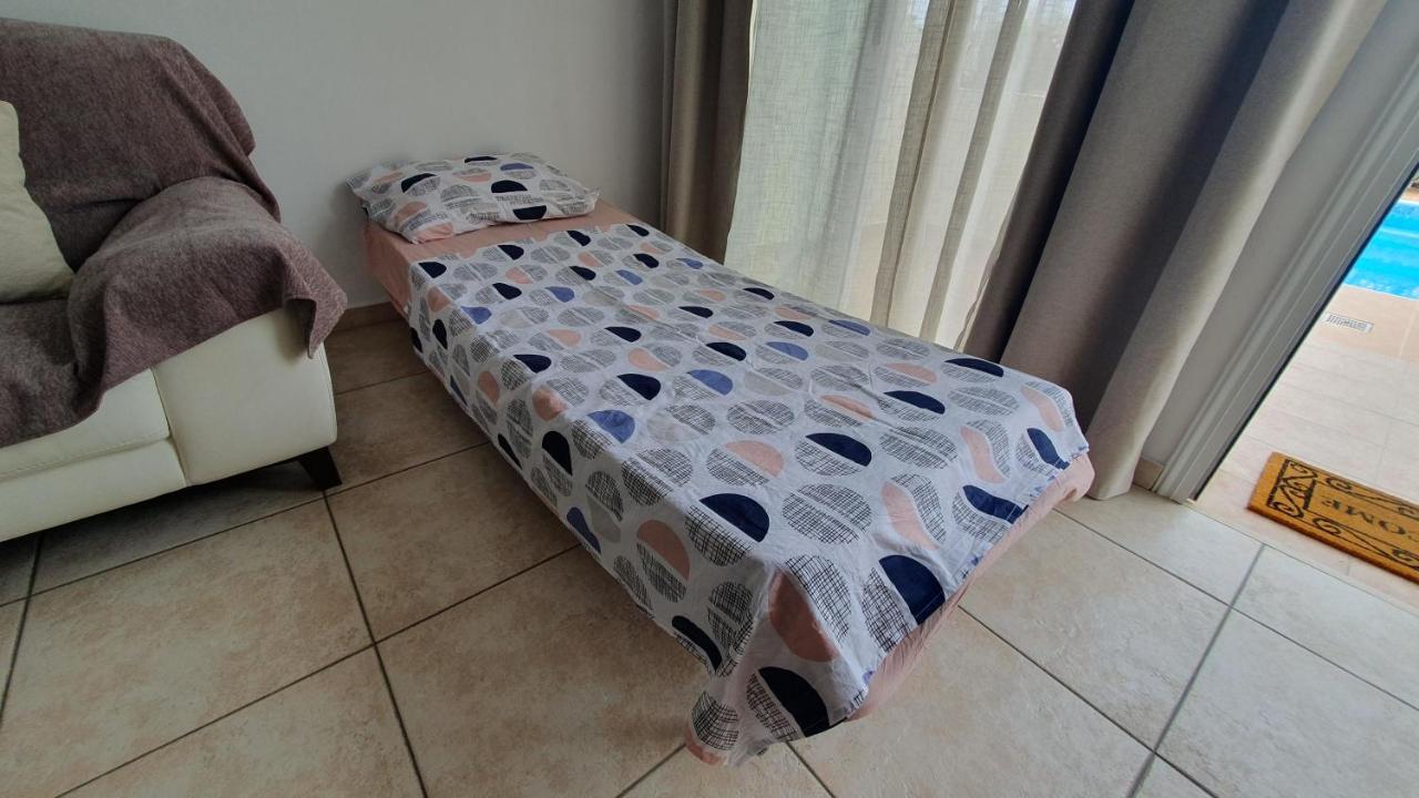 Apartment Peaceful With Double Bed - Oak Breeze Paphos